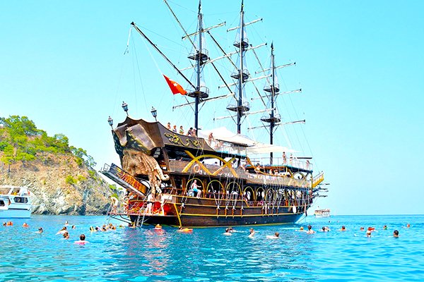 Kemer Korsan Tekne Turu